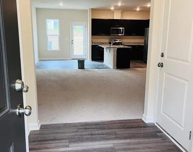 851 Mckenzie Park Terrace - Photo Thumbnail 2