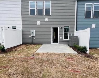 851 Mckenzie Park Terrace - Photo Thumbnail 18