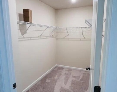851 Mckenzie Park Terrace - Photo Thumbnail 16