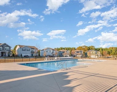 851 Mckenzie Park Terrace - Photo Thumbnail 28