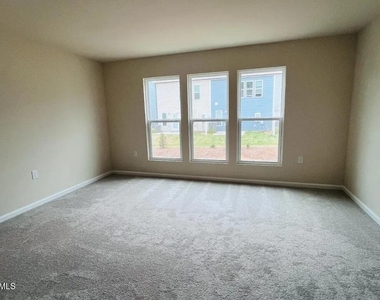851 Mckenzie Park Terrace - Photo Thumbnail 6