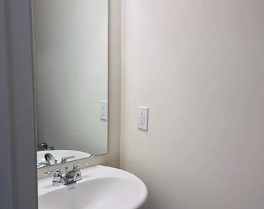 851 Mckenzie Park Terrace - Photo Thumbnail 13