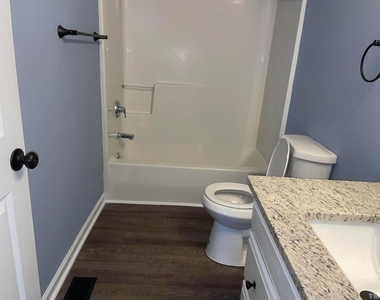 109 Ashe Avenue - Photo Thumbnail 11