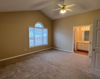 212 Walnut Creek Drive - Photo Thumbnail 16