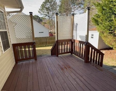 212 Walnut Creek Drive - Photo Thumbnail 23