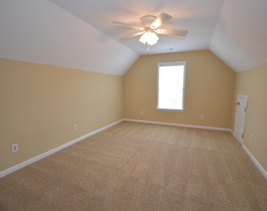 201 Tecumseh Court - Photo Thumbnail 17