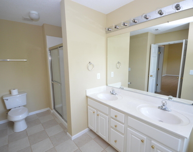 201 Tecumseh Court - Photo Thumbnail 25