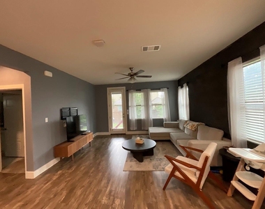 624 Golden Glory Rd - Photo Thumbnail 10