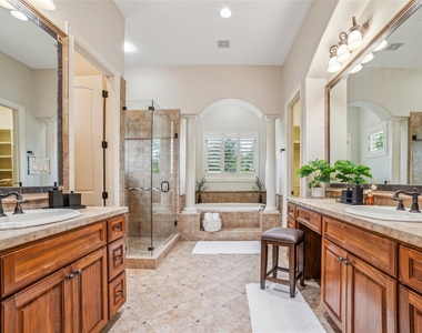 12529 Verandah Ct - Photo Thumbnail 15