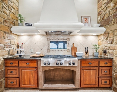 12529 Verandah Ct - Photo Thumbnail 7
