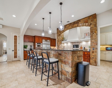12529 Verandah Ct - Photo Thumbnail 6