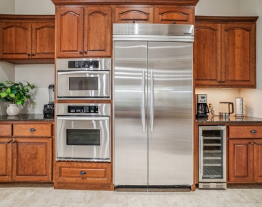 12529 Verandah Ct - Photo Thumbnail 8