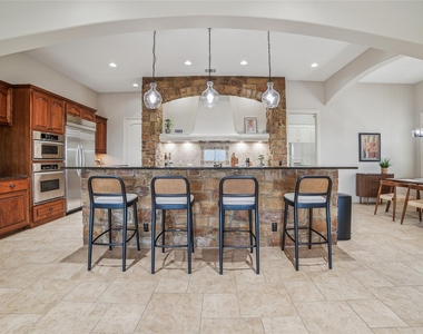 12529 Verandah Ct - Photo Thumbnail 4