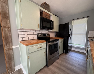 3520 Roanoke Dr - Photo Thumbnail 27