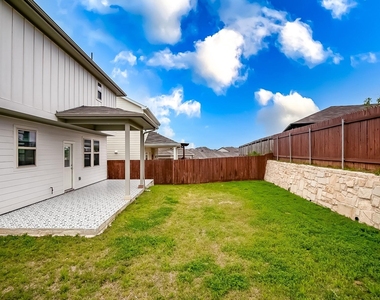 100 Earl Keen St - Photo Thumbnail 24