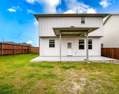 100 Earl Keen St - Photo Thumbnail 27
