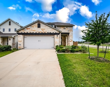 100 Earl Keen St - Photo Thumbnail 1