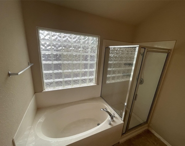 1211 Peyton Pl - Photo Thumbnail 27