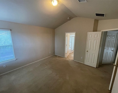 1211 Peyton Pl - Photo Thumbnail 22