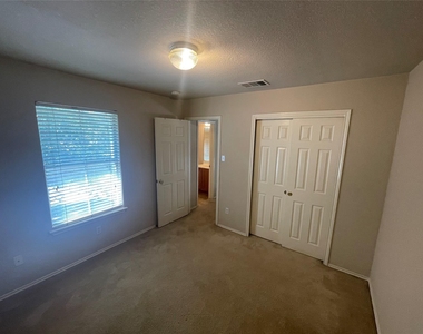 1211 Peyton Pl - Photo Thumbnail 19