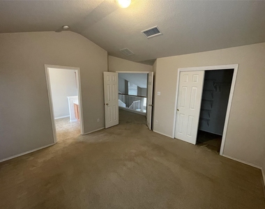 1211 Peyton Pl - Photo Thumbnail 23