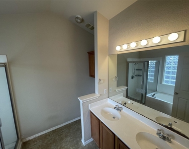 1211 Peyton Pl - Photo Thumbnail 26