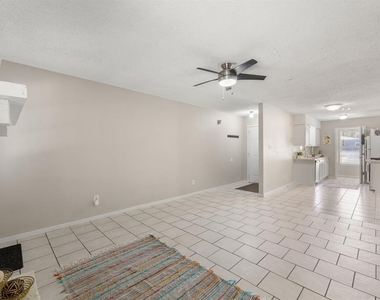 2311 Burleson Rd - Photo Thumbnail 8