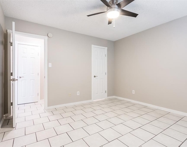 2311 Burleson Rd - Photo Thumbnail 15