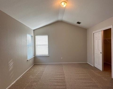 5157 Hartson - Photo Thumbnail 26