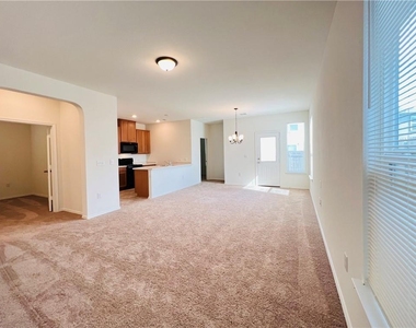 6409 Wagon Spring St - Photo Thumbnail 3