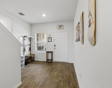 19017 Romano Dr - Photo Thumbnail 3