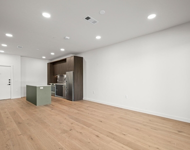 2209 S 1st St - Photo Thumbnail 25