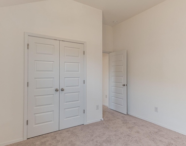 110 Watercourse Way - Photo Thumbnail 20