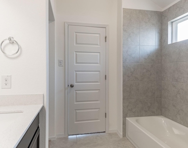 110 Watercourse Way - Photo Thumbnail 18