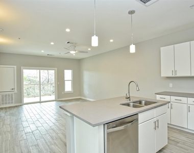102 Blue Ridge Trl - Photo Thumbnail 3