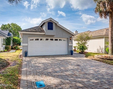 821 Tournament Road - Photo Thumbnail 2