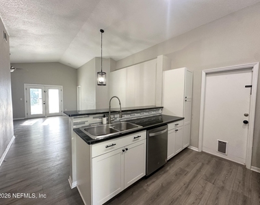 1559 Irishwood Court - Photo Thumbnail 6
