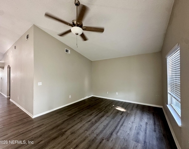 1559 Irishwood Court - Photo Thumbnail 10