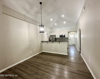 1559 Irishwood Court - Photo Thumbnail 5