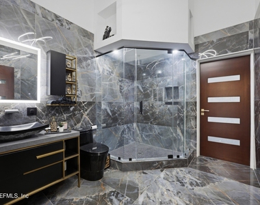 1450 Wentworth Avenue - Photo Thumbnail 28