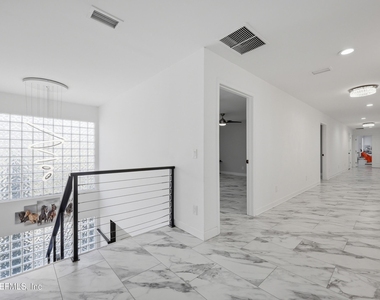 1450 Wentworth Avenue - Photo Thumbnail 59