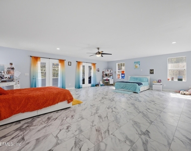 1450 Wentworth Avenue - Photo Thumbnail 50