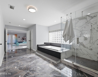 1450 Wentworth Avenue - Photo Thumbnail 54