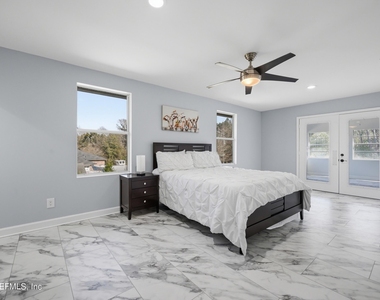 1450 Wentworth Avenue - Photo Thumbnail 47