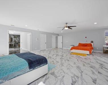 1450 Wentworth Avenue - Photo Thumbnail 51