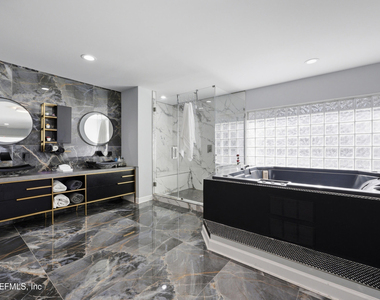 1450 Wentworth Avenue - Photo Thumbnail 34