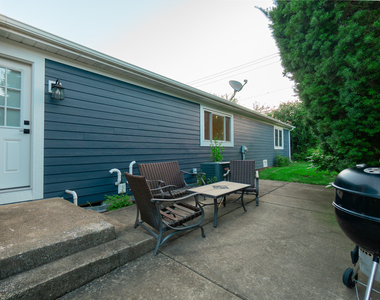 339 Lincoln Avenue - Photo Thumbnail 31