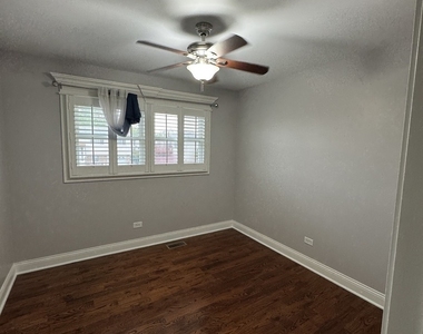 20078 Monterey Avenue - Photo Thumbnail 7