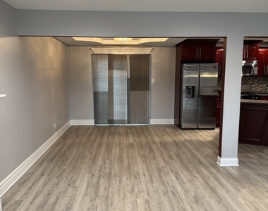 20078 Monterey Avenue - Photo Thumbnail 4