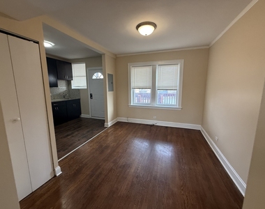 4454 W Diversey Avenue - Photo Thumbnail 3